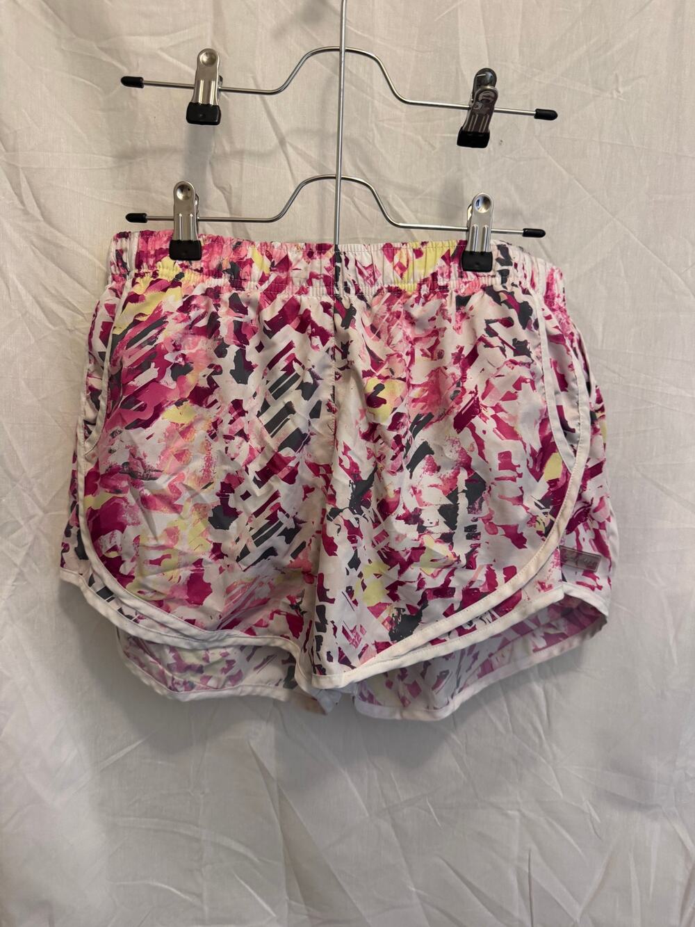 Calvin Klein Performance Pink Geometric Splatter Running Shorts M